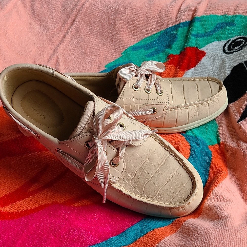 Women's Cream Boat Shoes